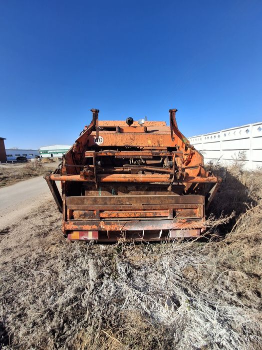 Продам мусоровоз