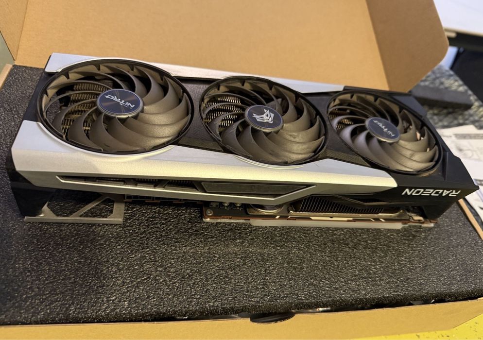 Видеокарта sapphire nitro+ rx6900xt special edition ОБСЛУЖЕНА