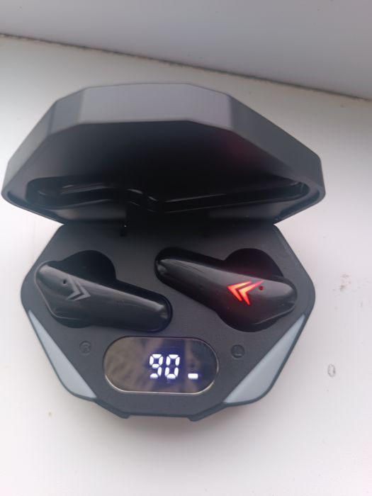 Наушники работают