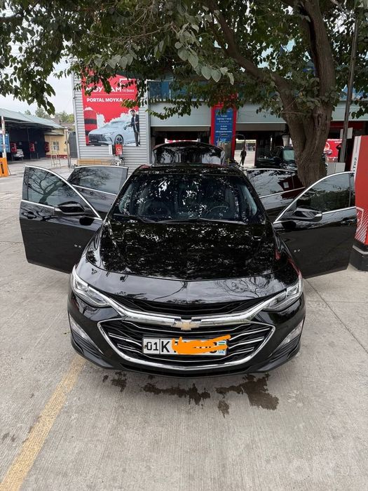 Продам MALIBU primier   2022