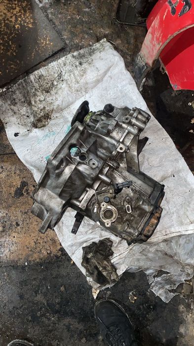 Продам кпп фольксваген пассат б3 б4 с двтеля 2 .0