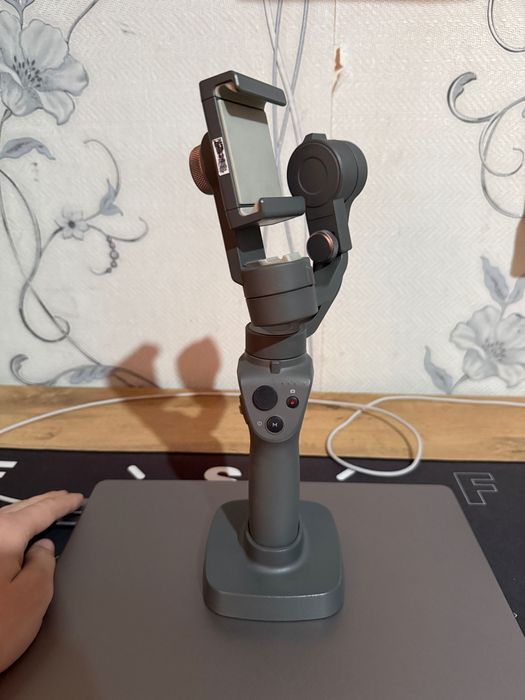 DJI Osmo Mobile 2