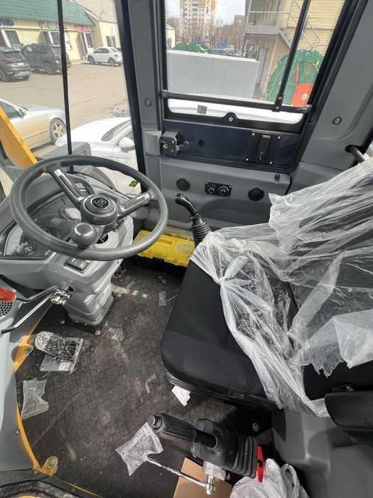 Фронтальный погрузчик