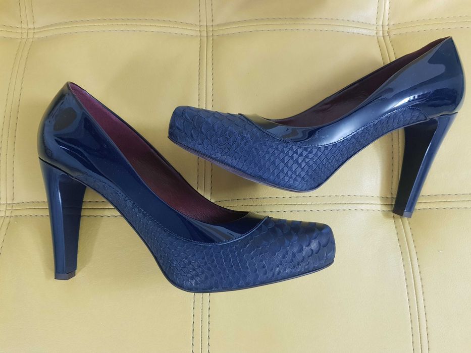 Дамски официални обувки Gino Rossi