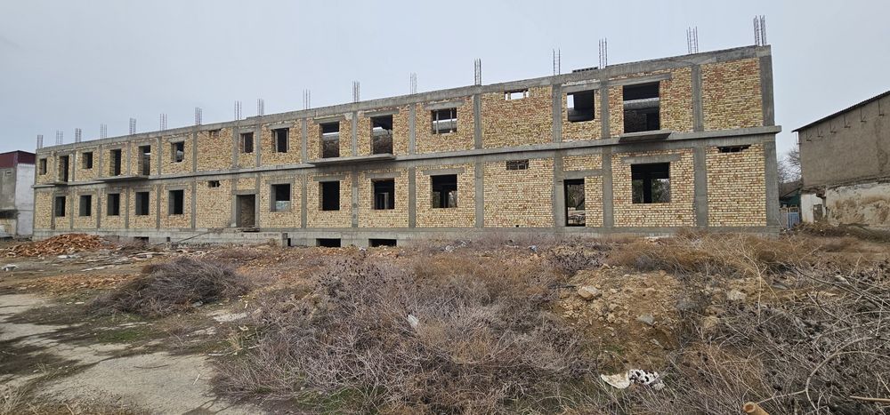 КАРШИ ШАХАРДАН  ПАХТАЗОРДАН 42 сотих ер ва биноси билан