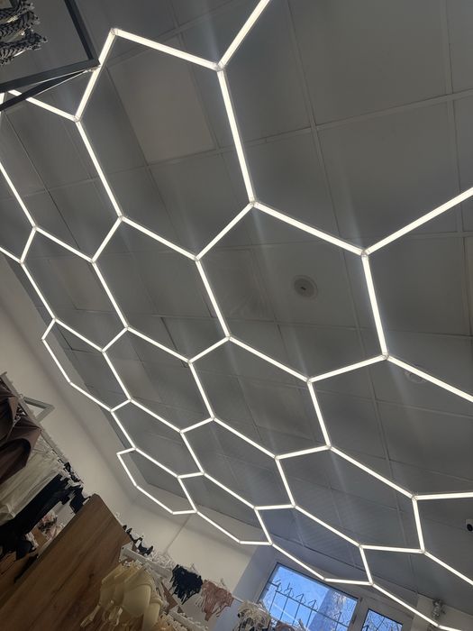 Продается Сотовые светильники