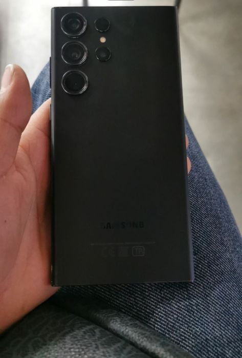 Продам телефон самсунг S23ultra i