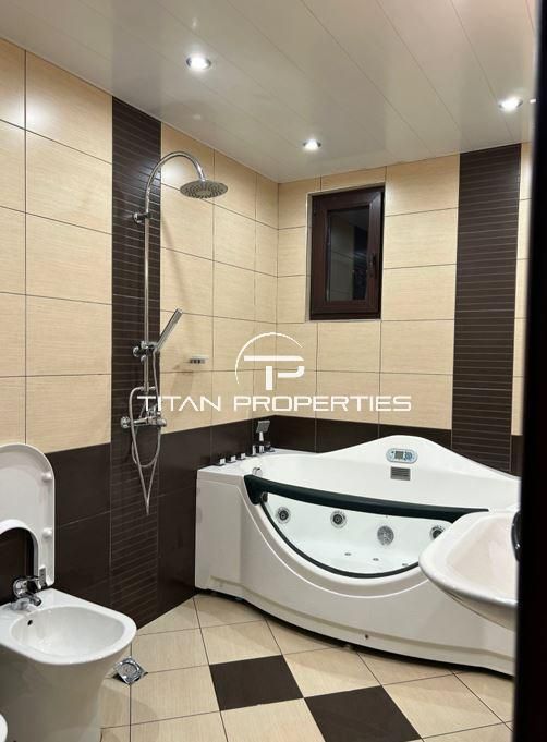 Дава се под наем Тристаен апартамент в Варна, ВИНС - 100 кв.м за 750 € - Снимка #8