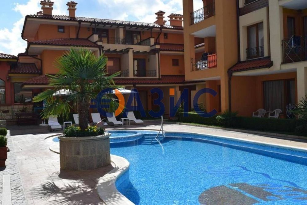 Продава се Двустаен апартамент в Свети Влас - 80 кв.м за 1088 €/кв.м - Снимка #12