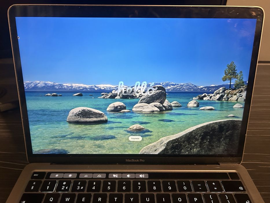 Apple MacBook Pro 13-inch M1 (2020) | 16GB RAM / 512 GB | Skin aplicat)