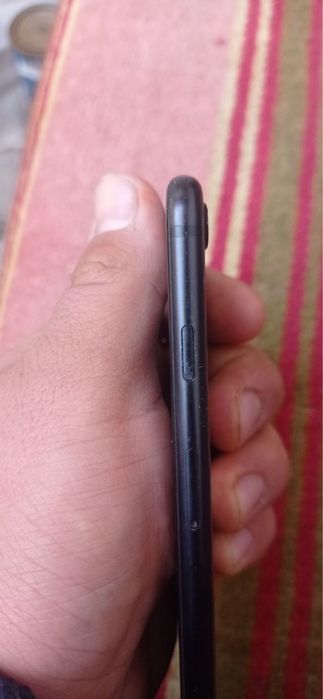 Iphon se 2020 77 yomkstt