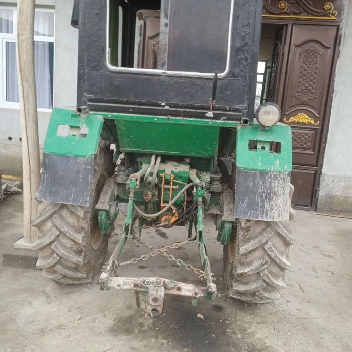 Трактор т25 срочно сотувда