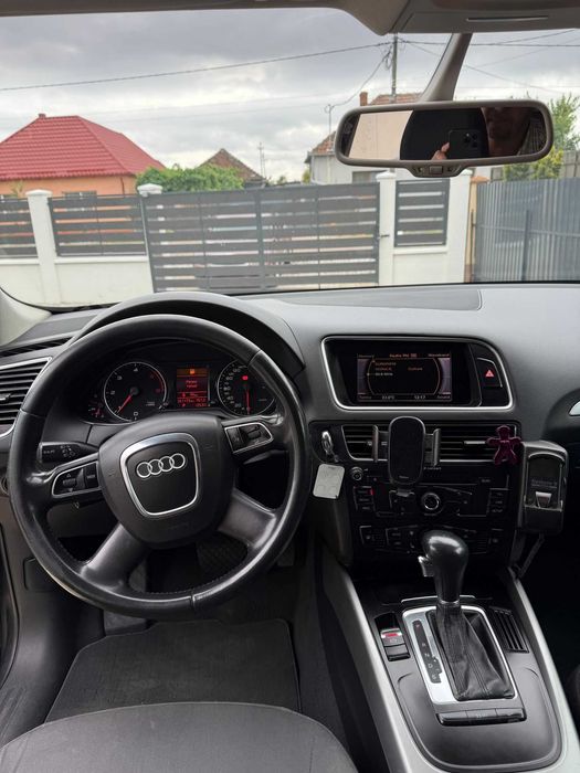 AUDI Q5 Quattro 2.0 T.D.I 170 CP - AUTOMATĂ