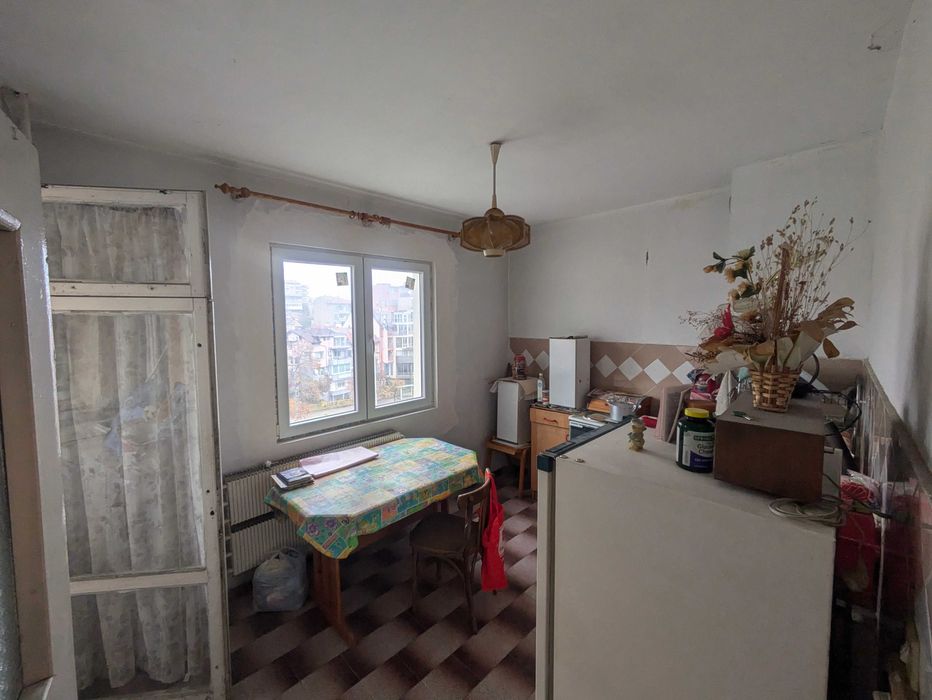 Продава се Двустаен апартамент в Шумен, Център - 62 кв.м за 1694 €/кв.м - Снимка #8