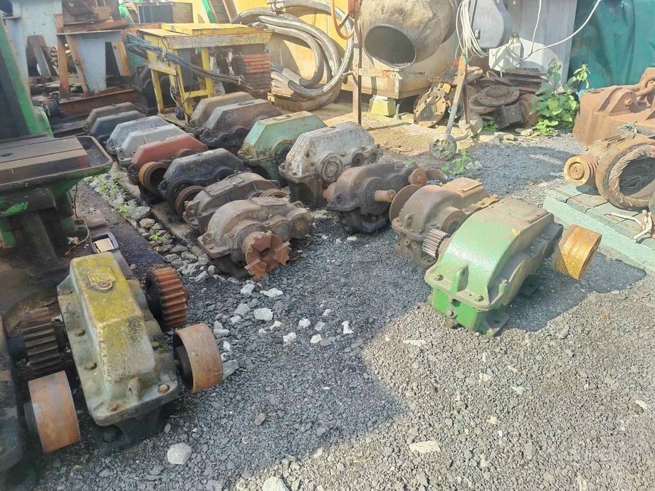 Принемаю электро двигателя