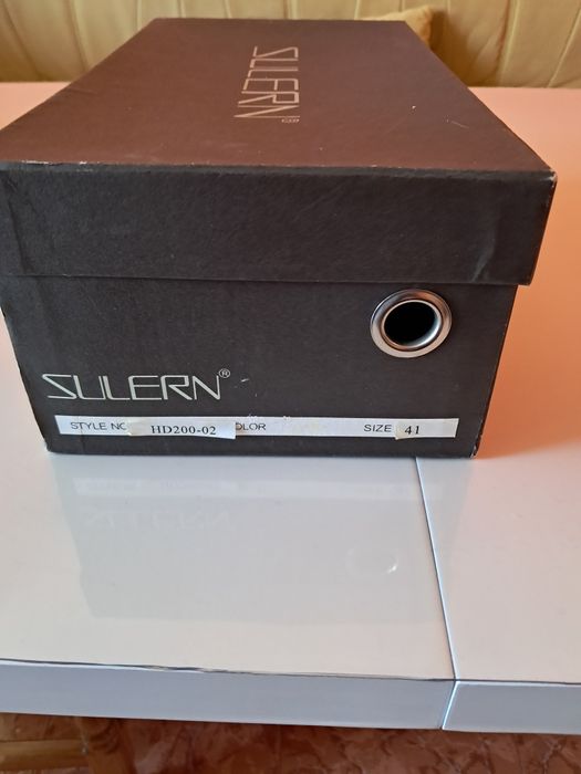 Продавам обувки мъжки