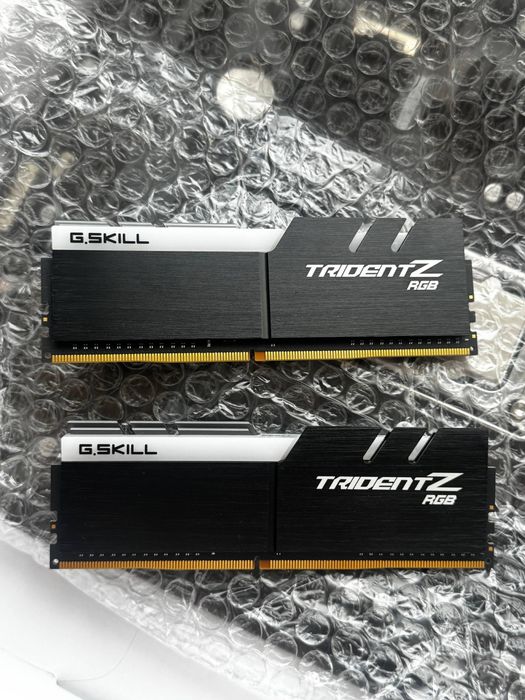 Материнская плата в сборе