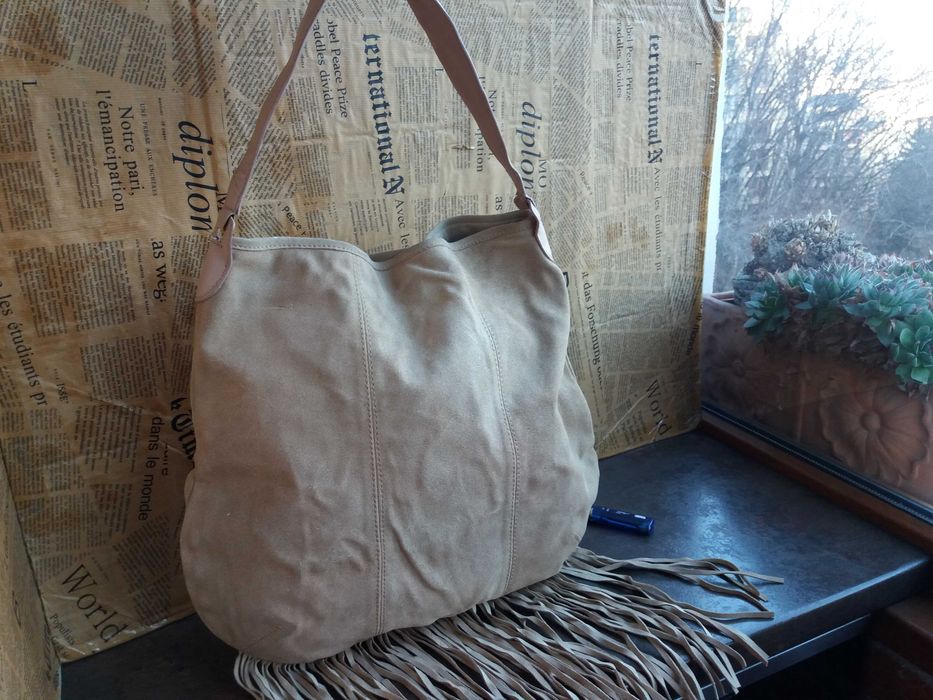 дамска чанта,велурена торба с ресни-естествен велур,кожа