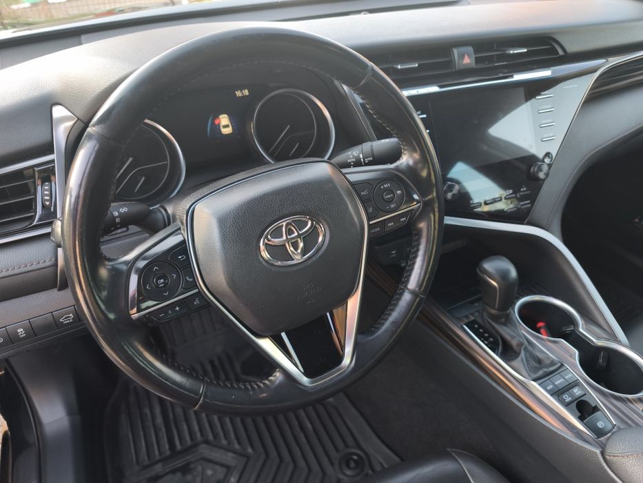 Toyota Camry, hybrid, an 2020, euro 6