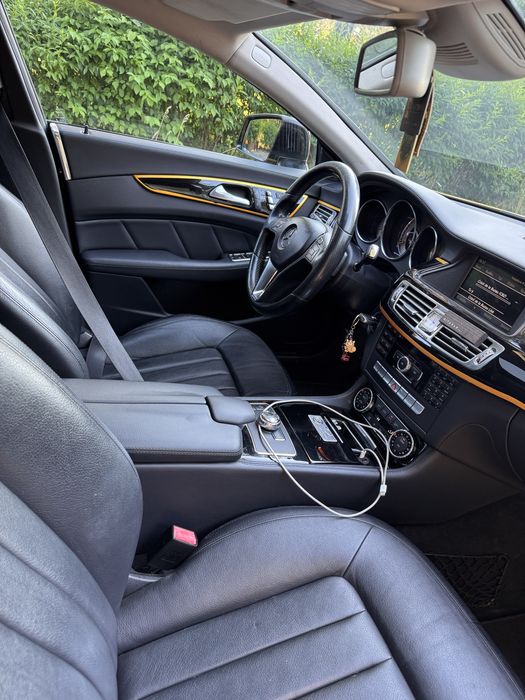 MERCEDES-BENZ CLS 2012 — imagine 5