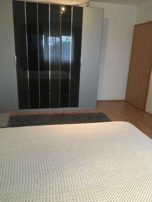 Proprietar, inchiriez apartament cu 3 camere in Calea Aradului