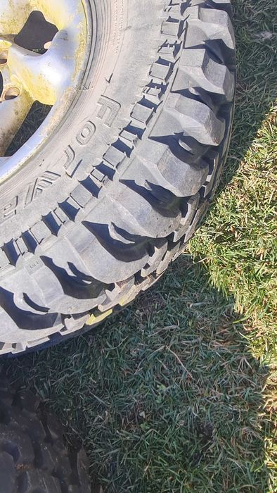 Anvelope off road + jante  235/75/15