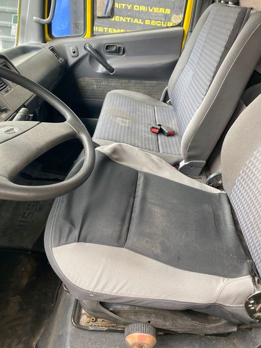 Nissan Atleon basculabil 35.13 3.5t