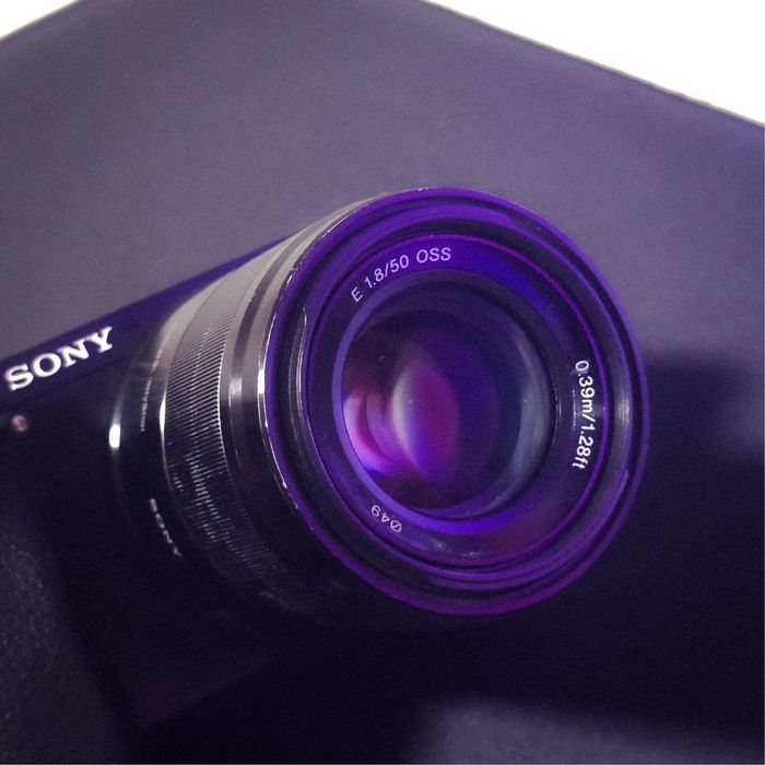 Sony A6300 + Sony 50MM F1.8 OSS