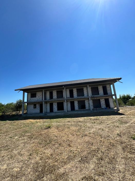 Casa (pensiune) rosu