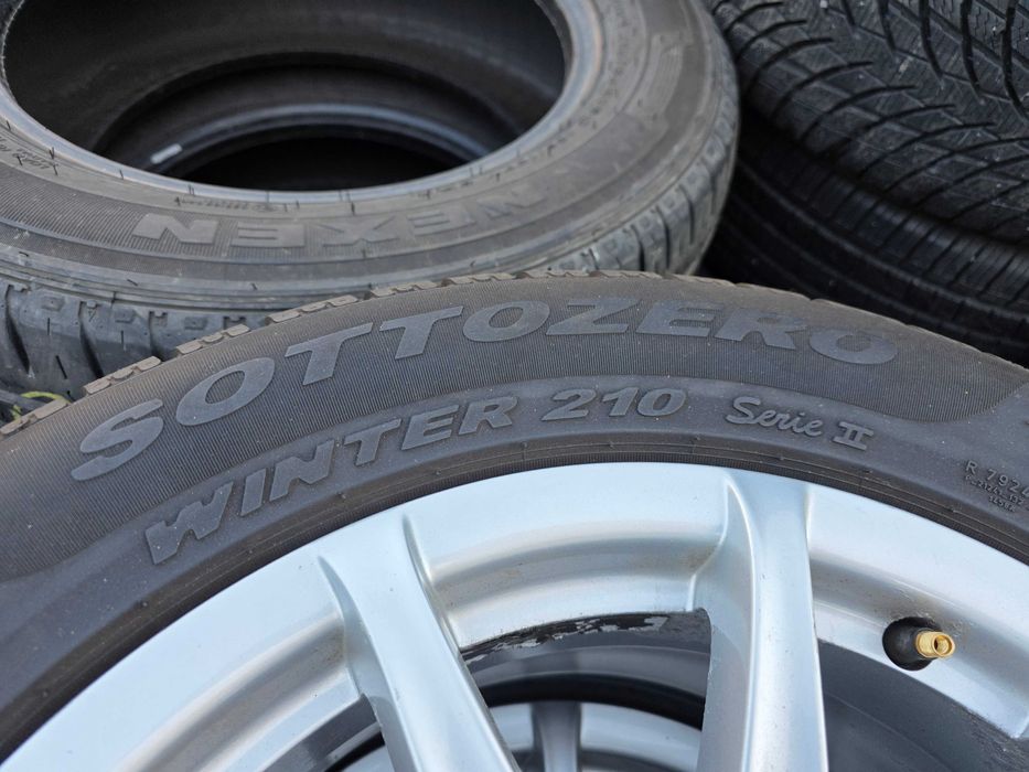 4бр Зимни гуми 225 55 16 - Pirelli