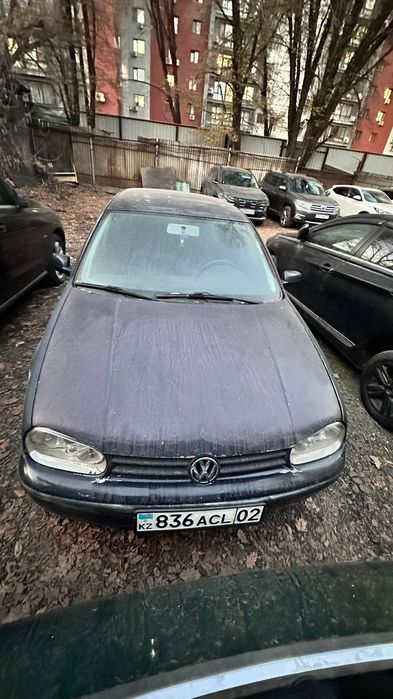 Продам машину Golf 2001год