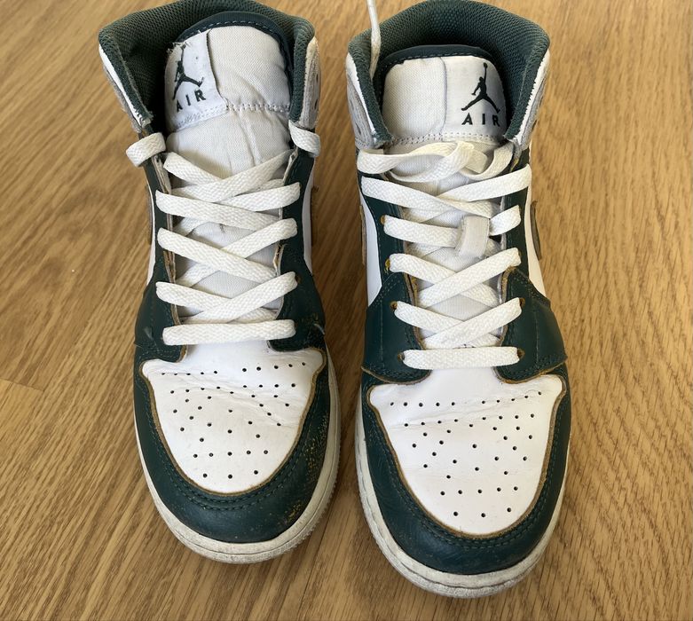 Air Jordan 1 Mid  marimea 38.5