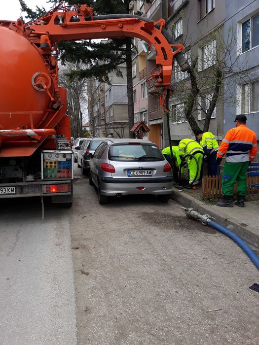 Отпушване на канали Изпомпване на септични ями ВиК услуги