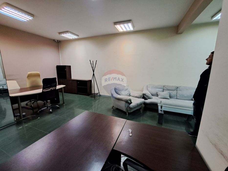 Дава се под наем Офис в Варна, Лятно кино Тракия - 45 кв.м за 255 € - Снимка #6