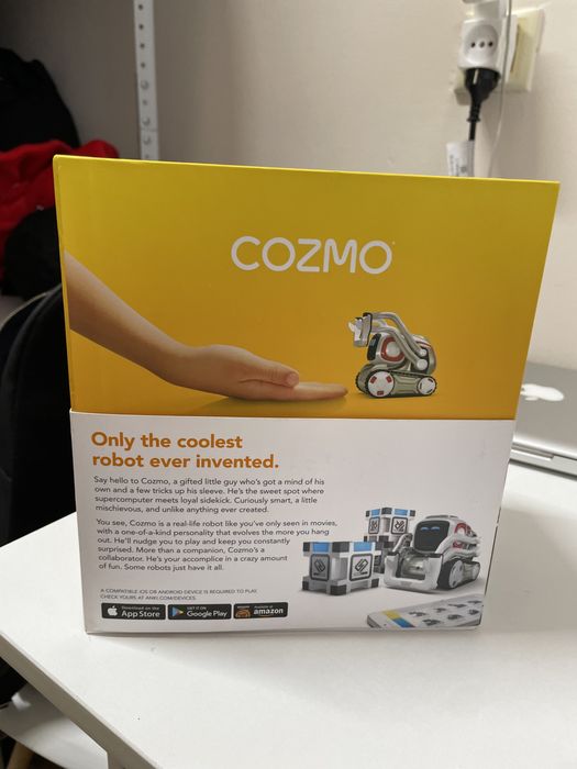Робот Anki Cozmo в хорошем состоянии