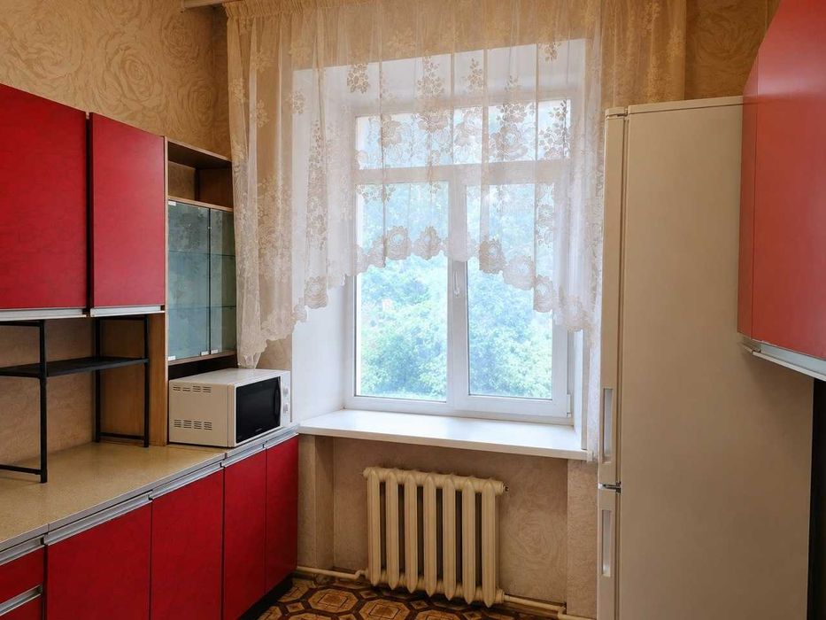 «Сталинка» (86 м²) в районе ДКМ за 17,5млн.!!