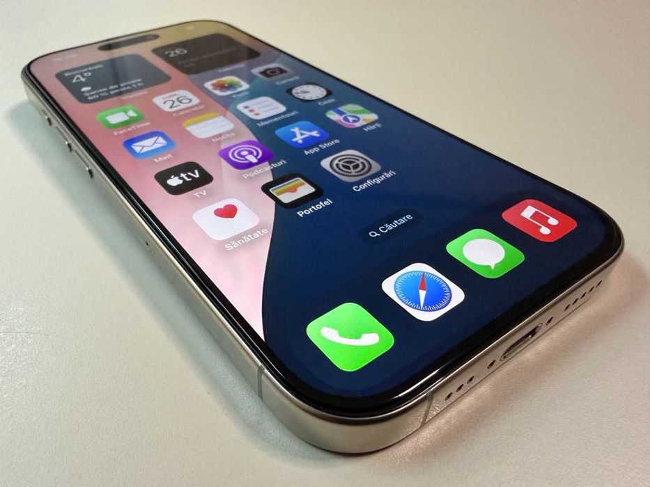  Apple / iPhone 16 Pro 128 Gb / Natural Titanium