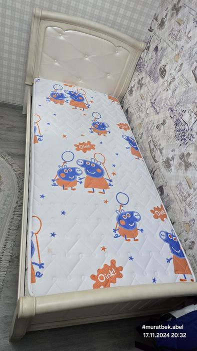 Спальный гарнитур детский.