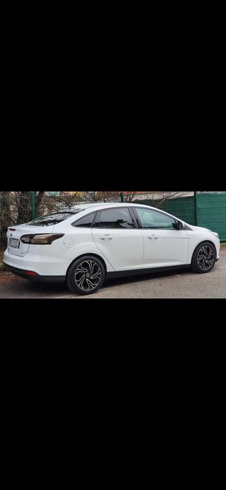 Ford Focus sedan 2.0l benzina  2017