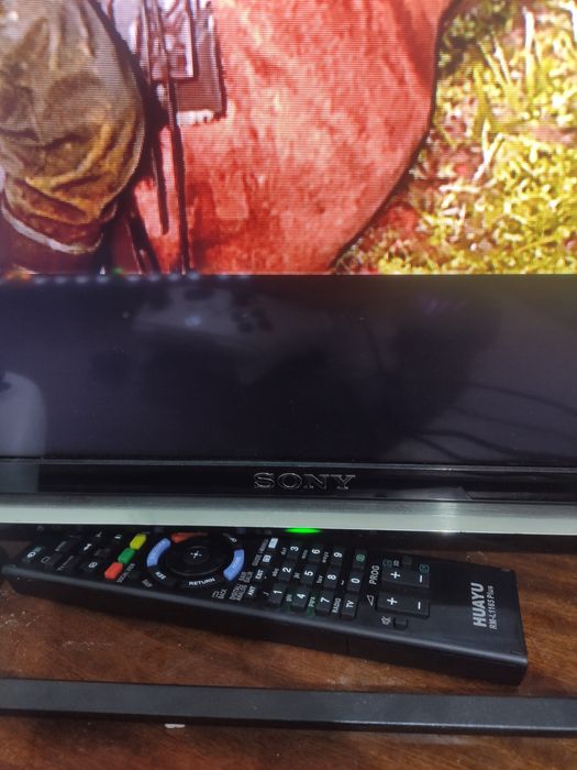 Продам телевизор большой сони