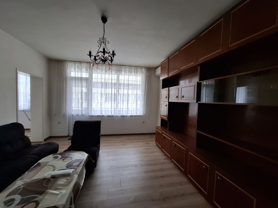 Дава се под наем Четиристаен апартамент в Асеновград - 90 кв.м за 306 € - Снимка #3