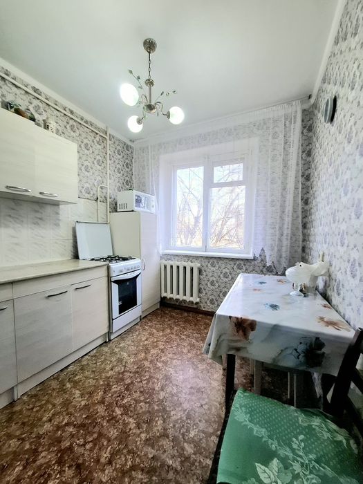 2 ком кв Центр Саяхат 2/5