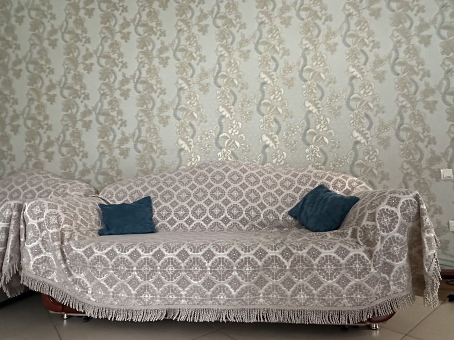 Диван. Диван с креслом