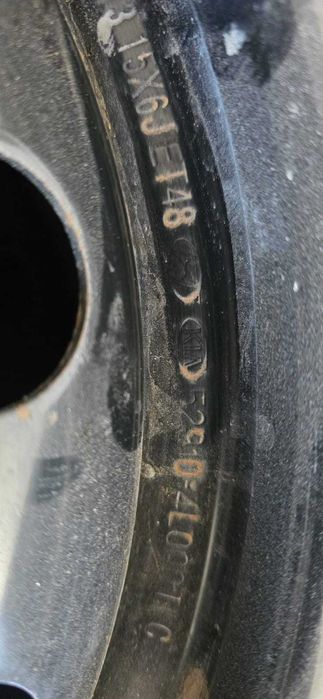 Продам шины резины R15