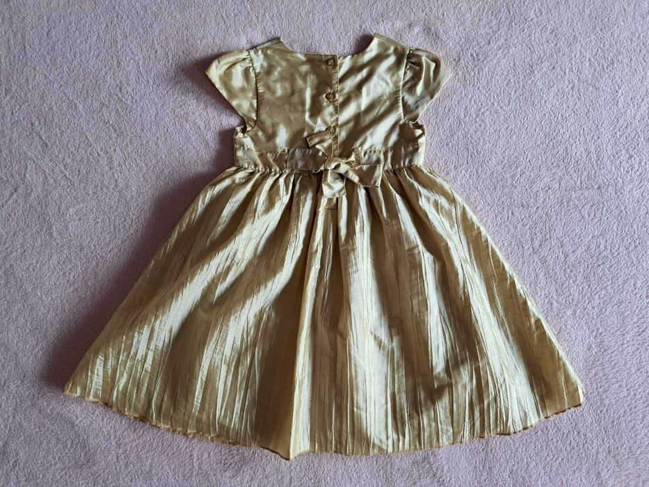 Детска рокля размер 130