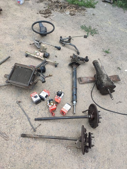 Москвичь на запчасти