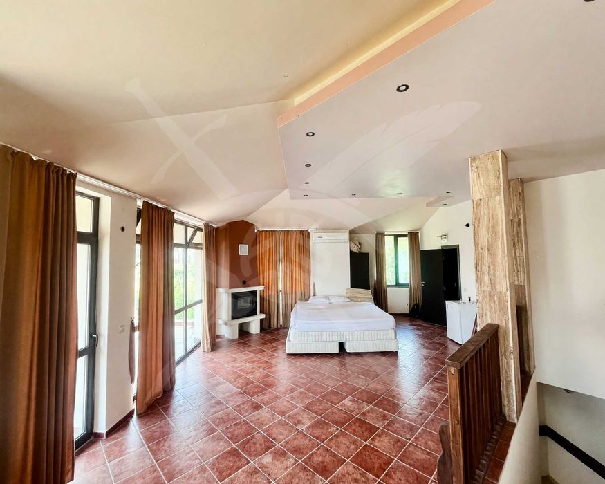 Продава се Къща в с. Кошарица, Област Бургас - 315 кв.м за 794 €/кв.м - Снимка #4
