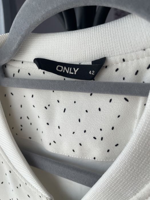 ONLY пролетно яке р.Л