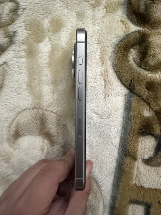 Продам айфон 15про