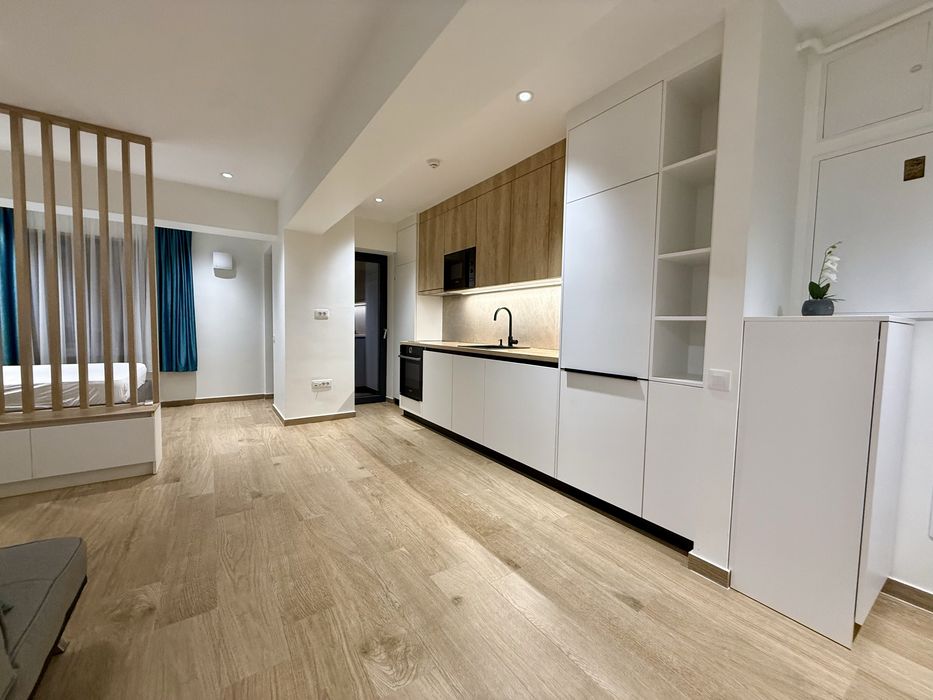 PF - Apartament/Studio de închiriat — Unique Residence, lângă Palas — 600€/lună